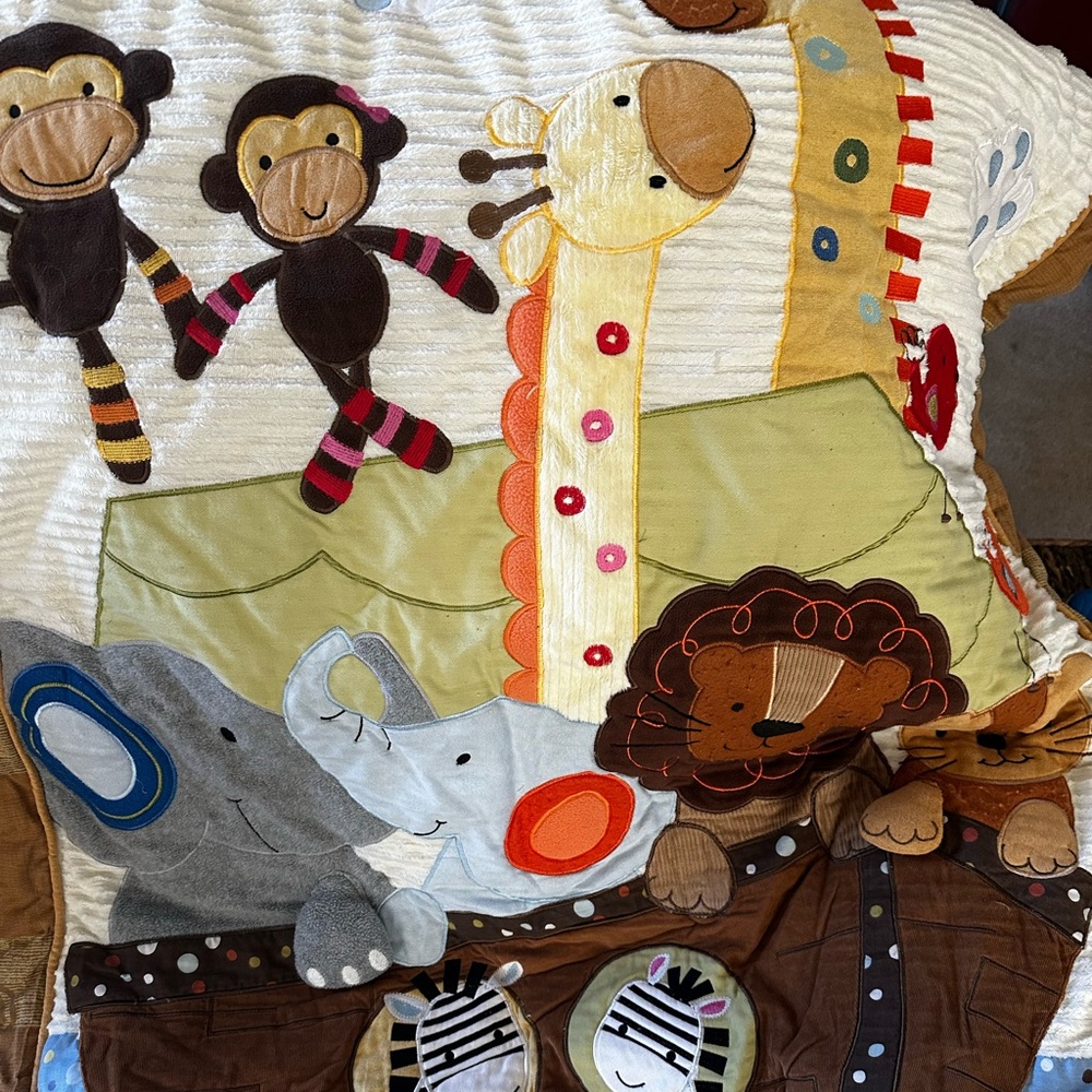 Animal Safari Themed Crib 9pc Set